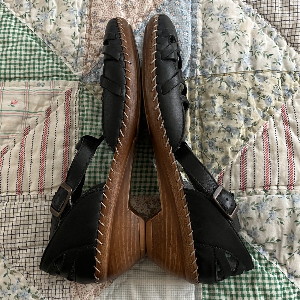Rieker Antistress Women's Black Strappy Leather Flats. Adjustable!